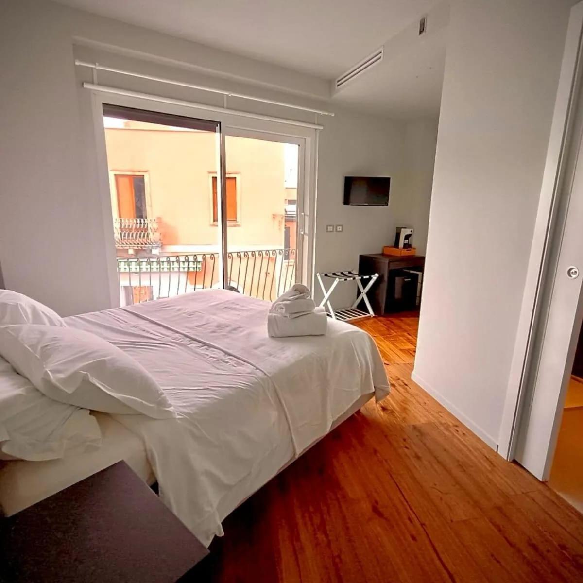 Taormina Boutique Rooms Exterior photo