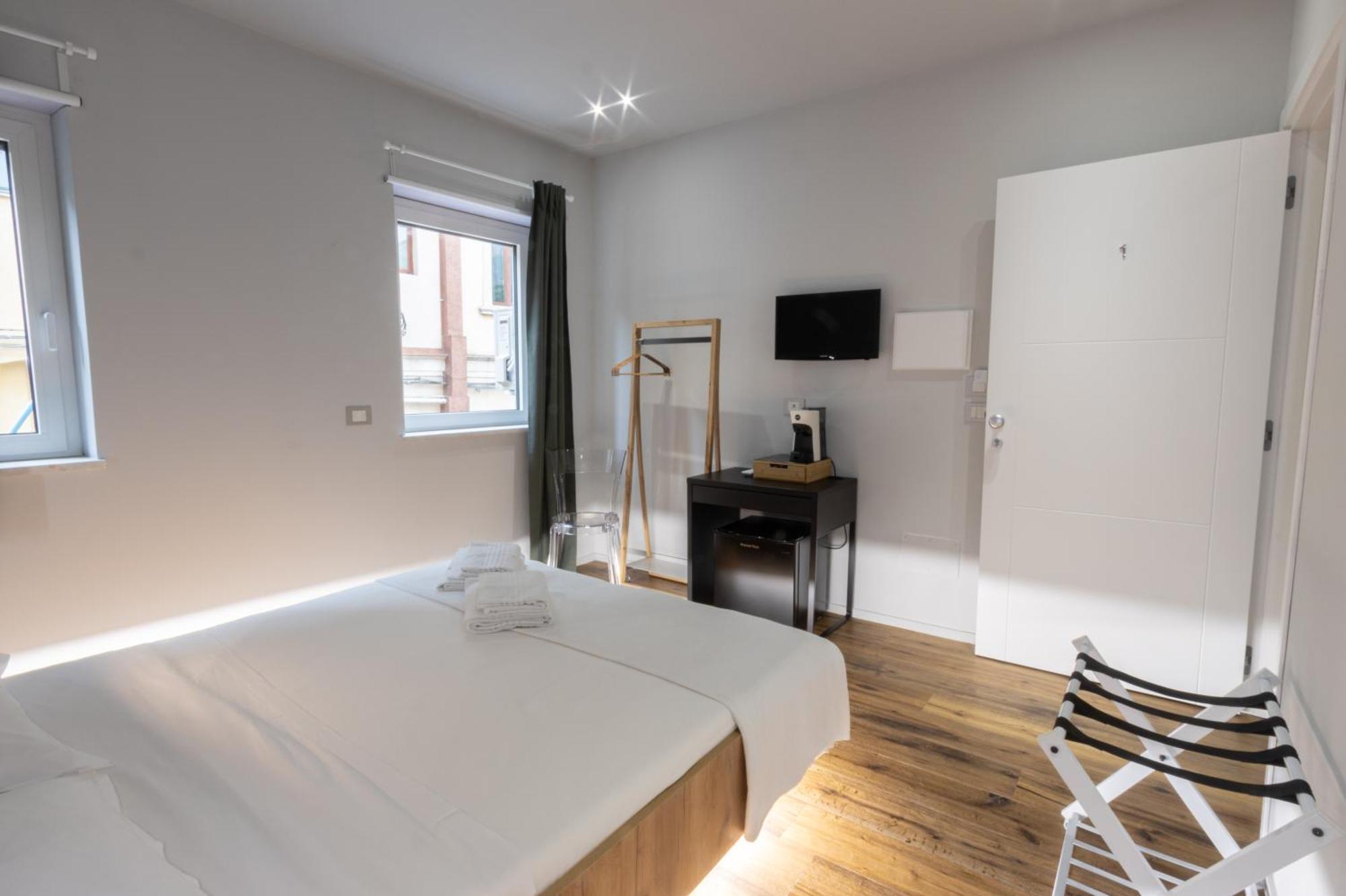 Taormina Boutique Rooms Exterior photo