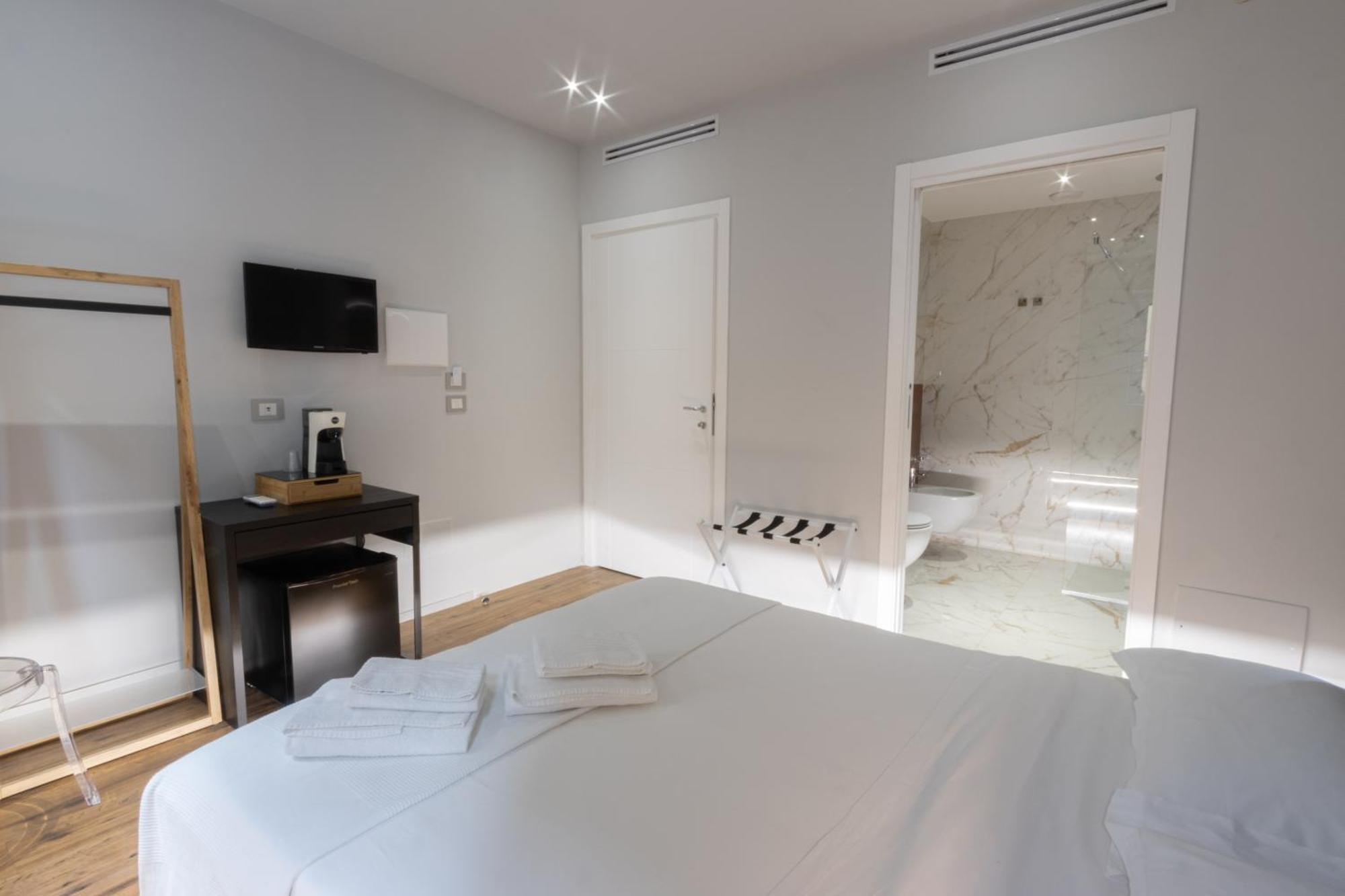 Taormina Boutique Rooms Exterior photo